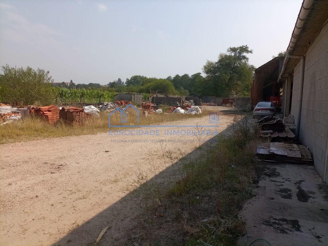 Foto 4 SE VENDE PARCELA CON NAVE INDUSTRIAL