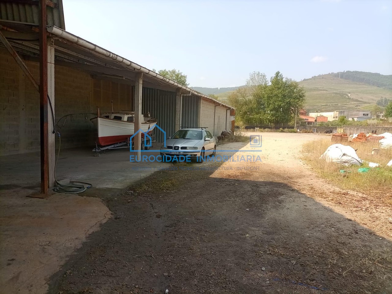 Foto 5 SE VENDE PARCELA CON NAVE INDUSTRIAL